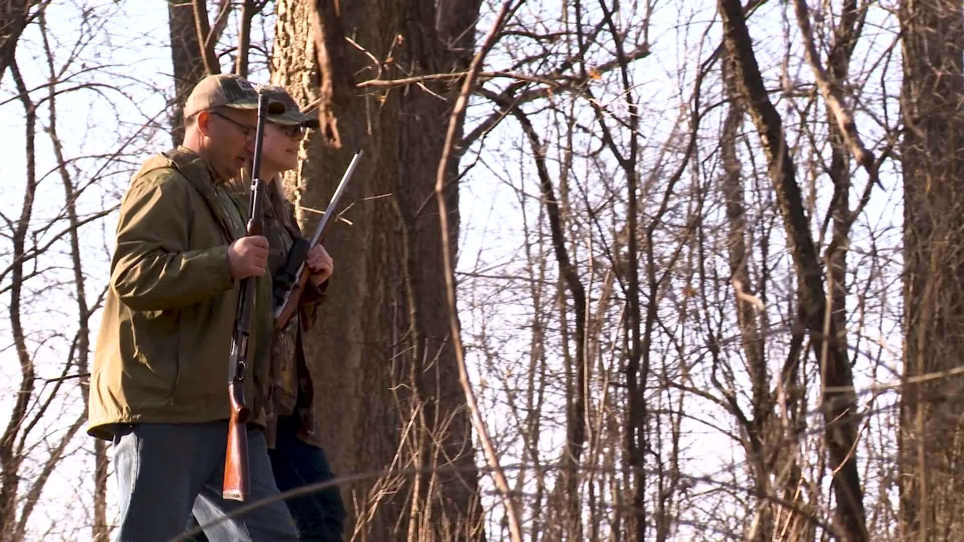 Learning to Hunt Rabbit and Squirrel
